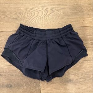 Lululemon Hotty Hot 2.5 Shorts